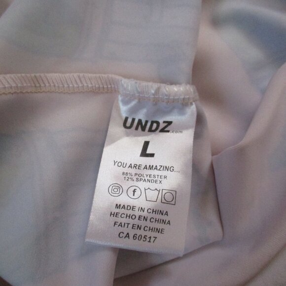 🏝 One-Piece Swimsuit by UNDZ – Size L - Picture 3 of 3